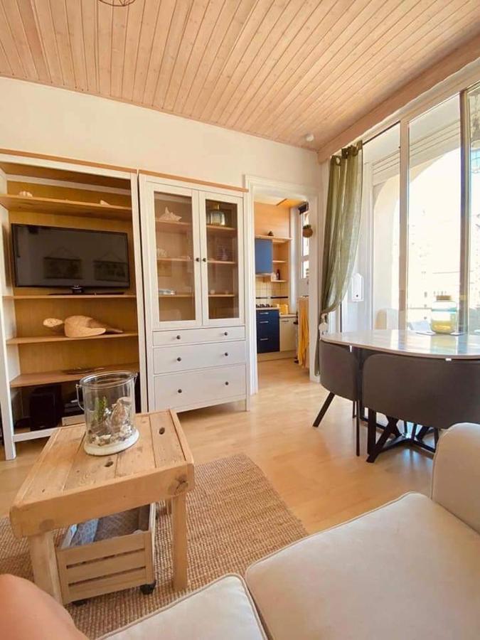 Villa Jean Gezellig Appartement Met Zeezicht Blankenberge Exterior foto